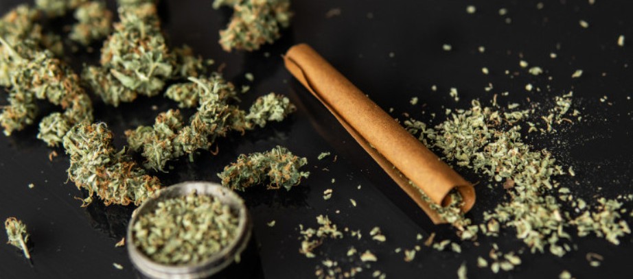 Strictly blunts